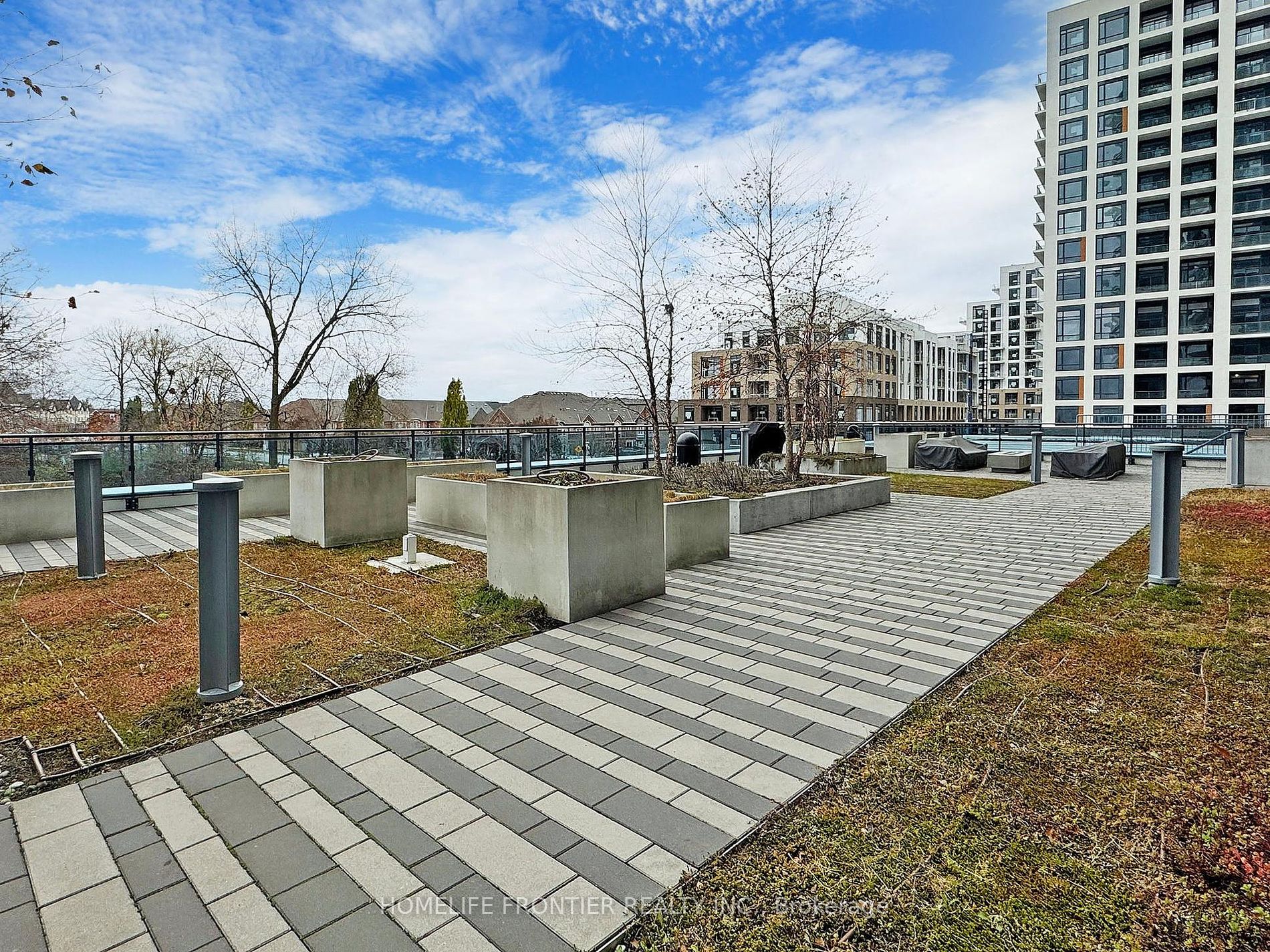 7890 Bathurst St W 10 Property Photo 39