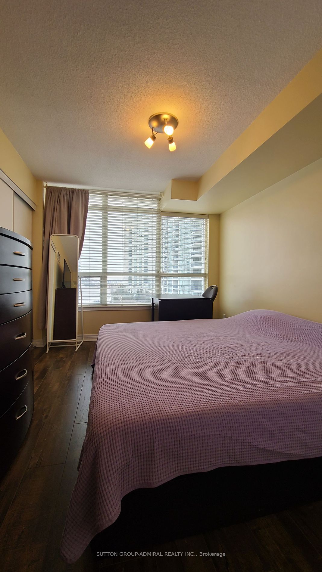 50 Disera Dr 05 Property Photo 13