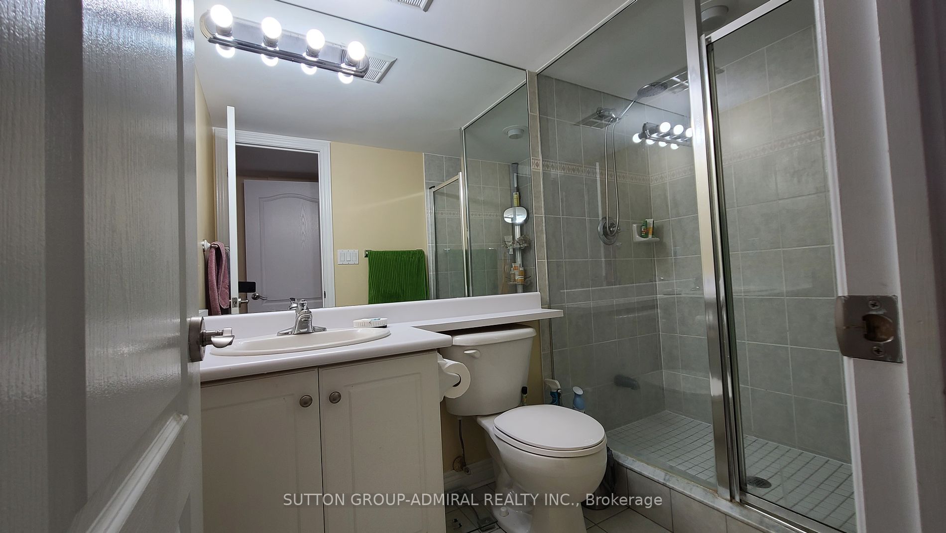 50 Disera Dr 05 Property Photo 15