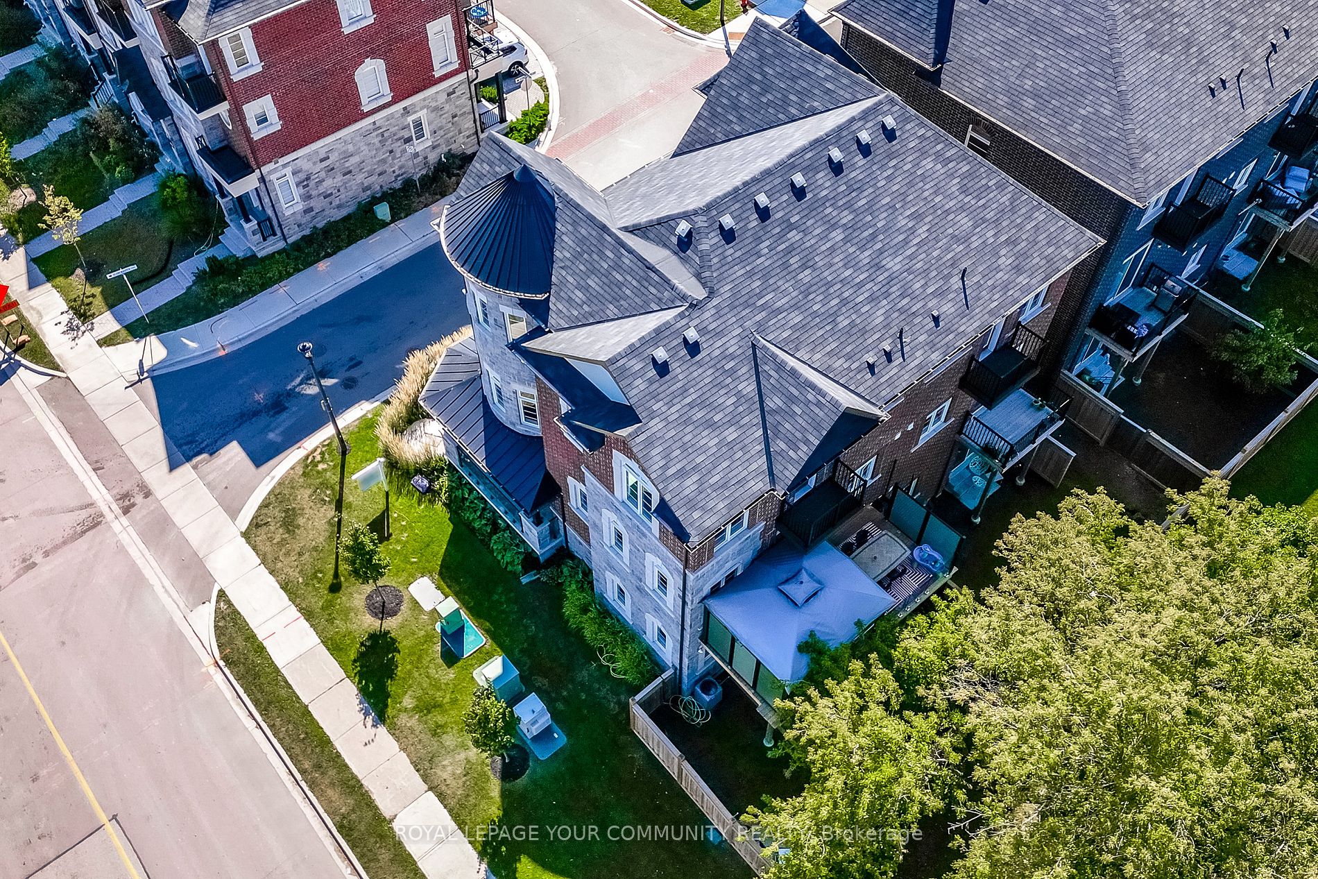 6 Globemaster Lane Property Photo 38
