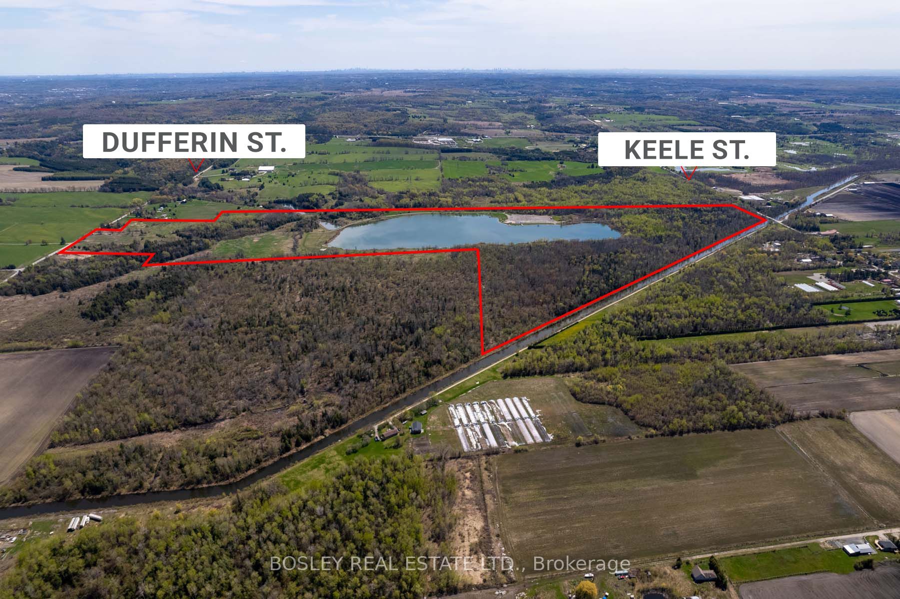 18205 Keele St Property Photo 14