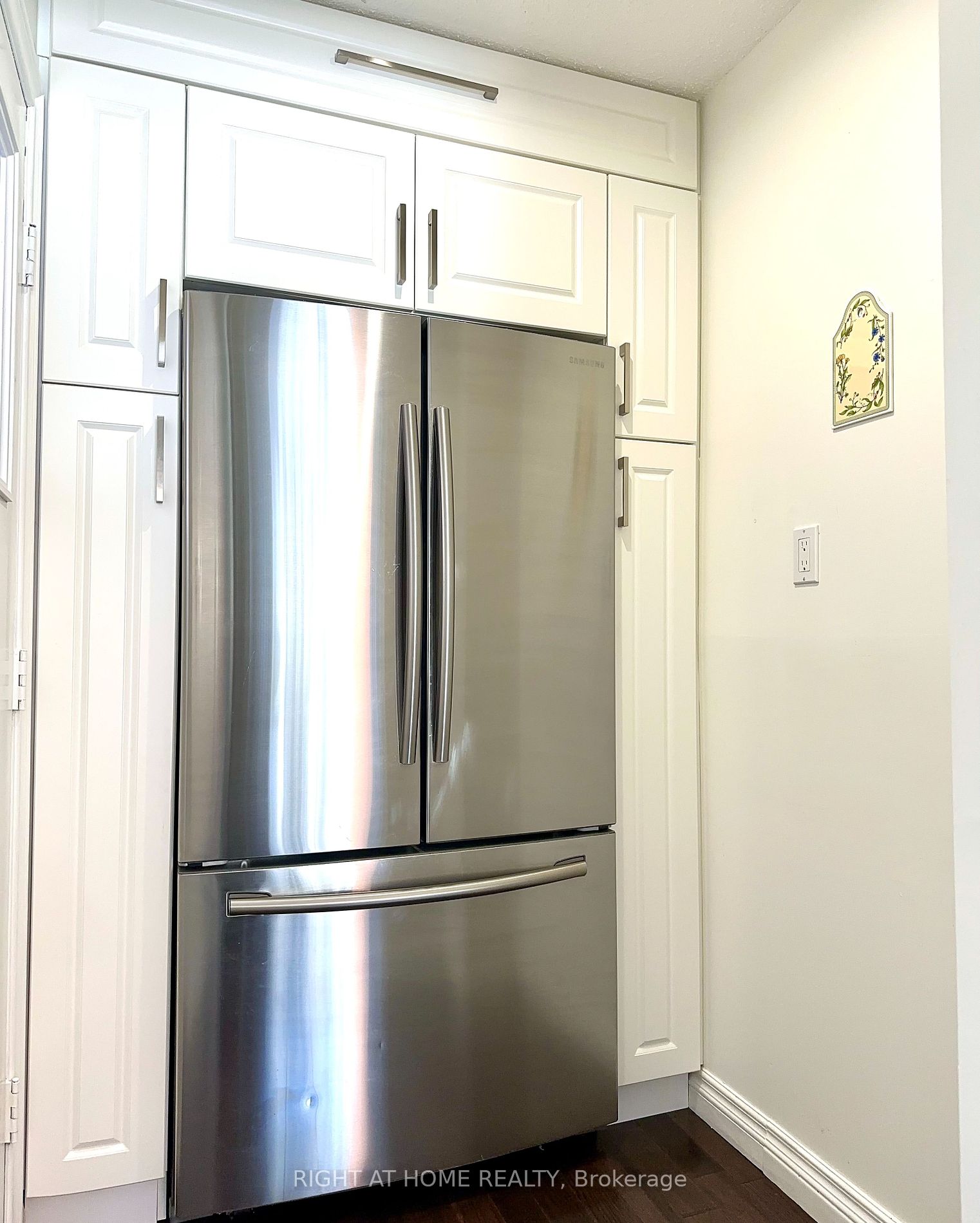 88 Eleanor Circ Property Photo 16