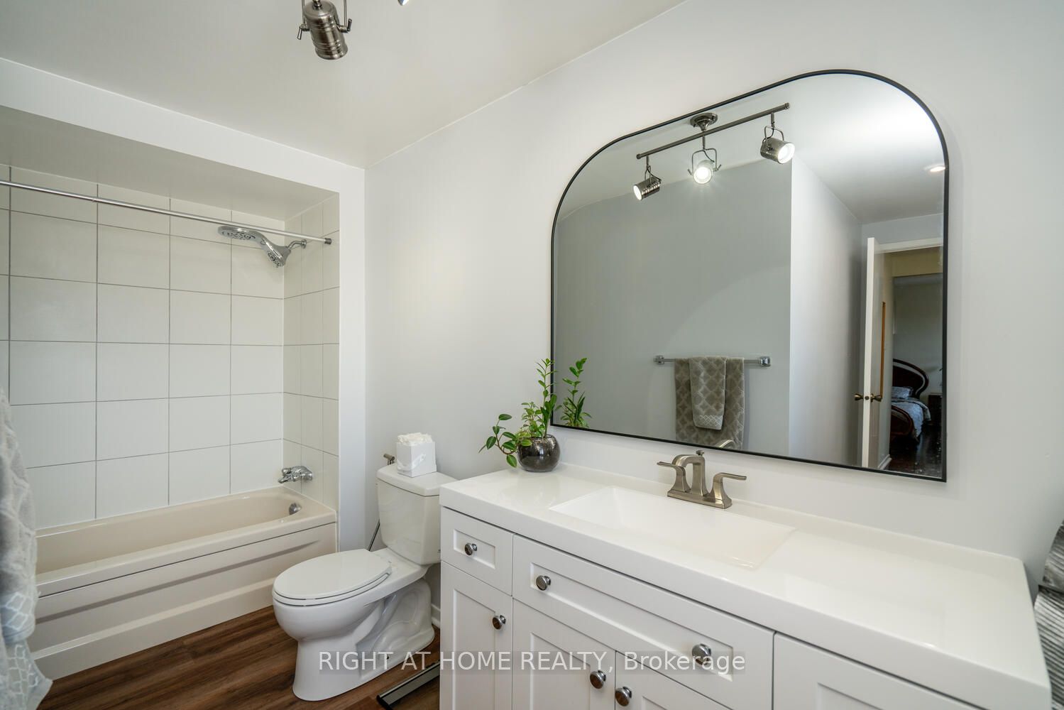 88 Eleanor Circ Property Photo 21