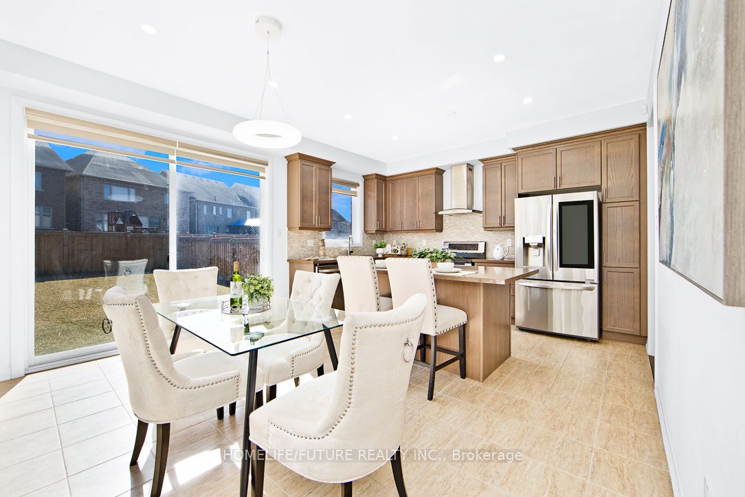 138 Casserley Cres Property Photo 8