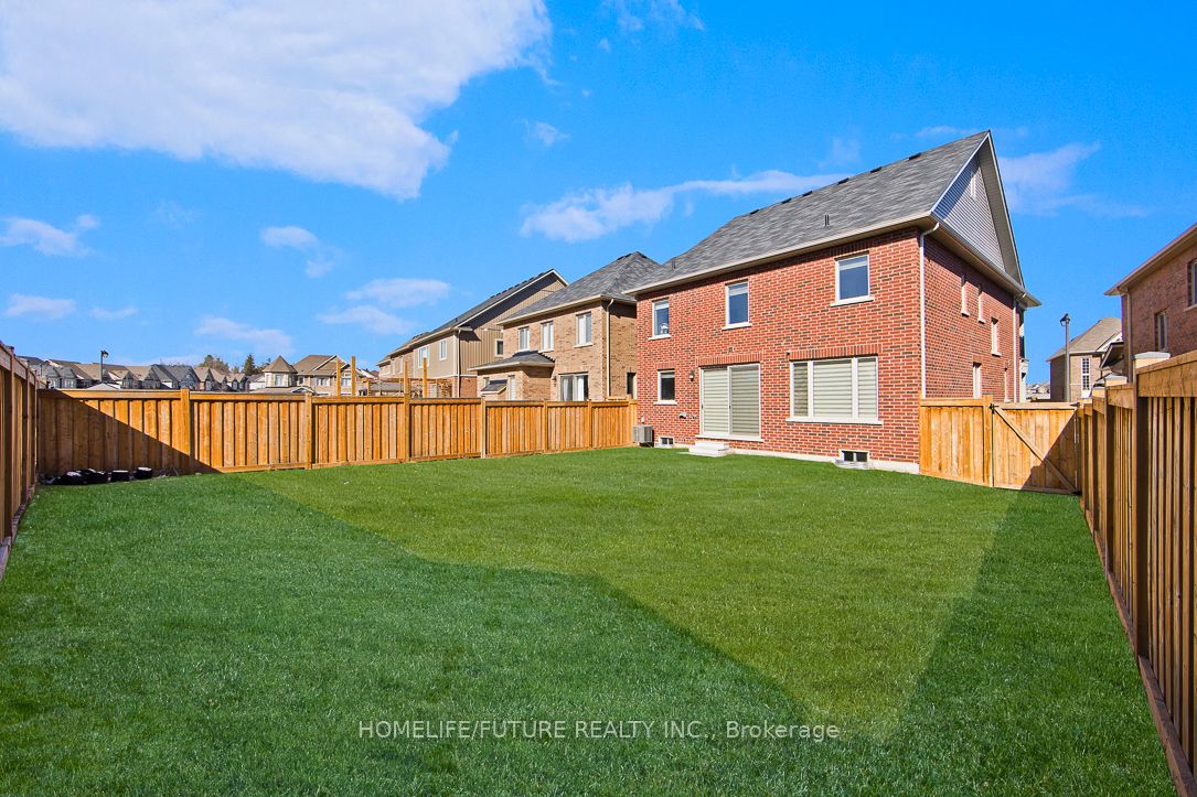 138 Casserley Cres Property Photo 26