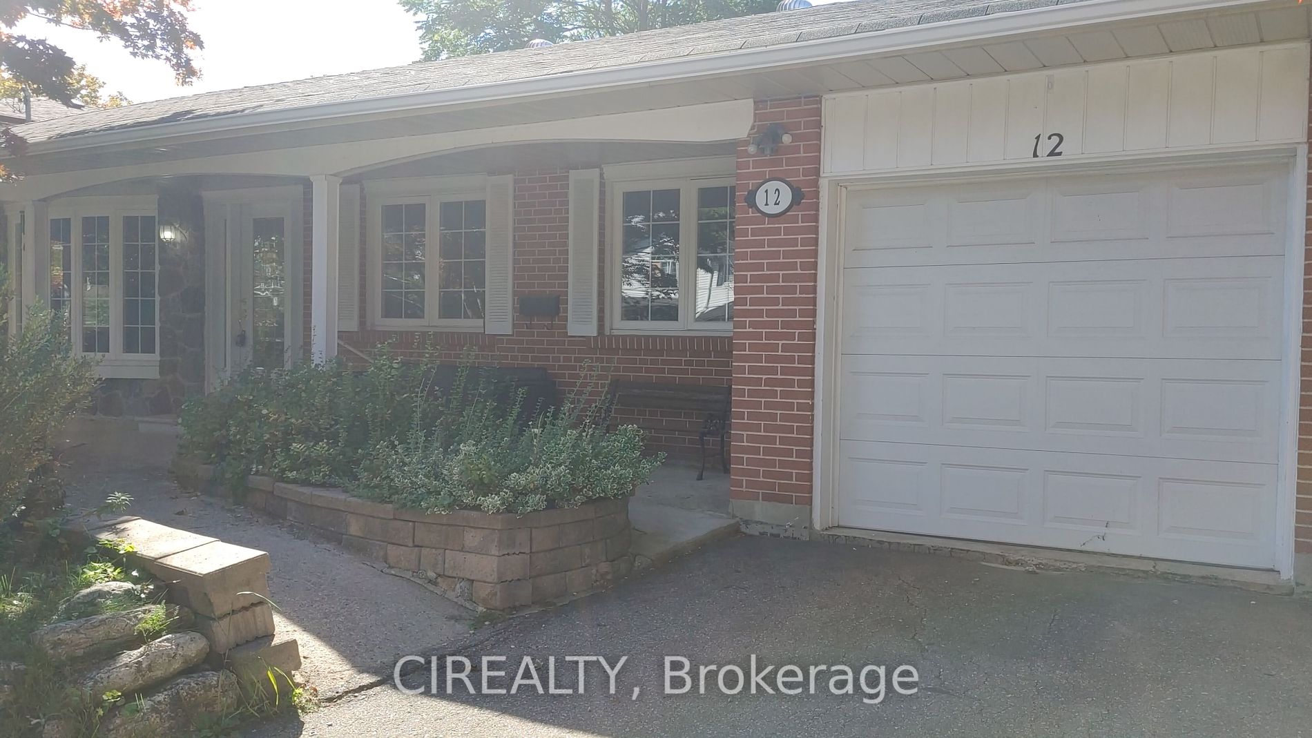 12 Banfield Ave Property Photo