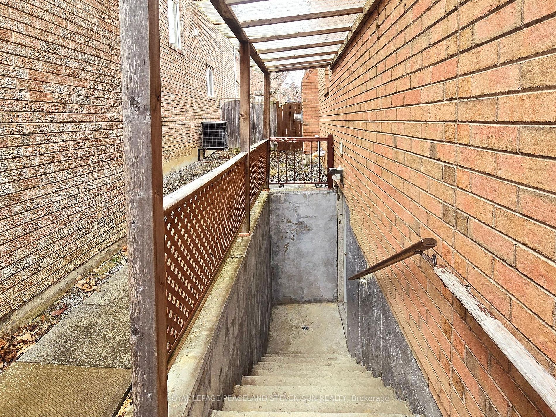 210 Canyon Hill Ave Property Photo 27