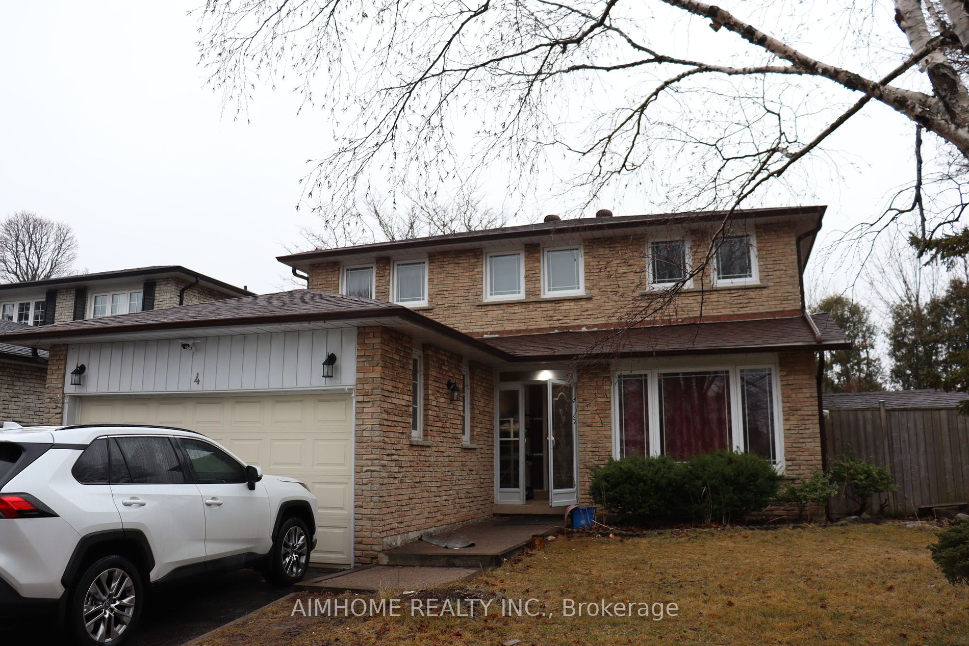 4 Epping Crt Property Photo 1