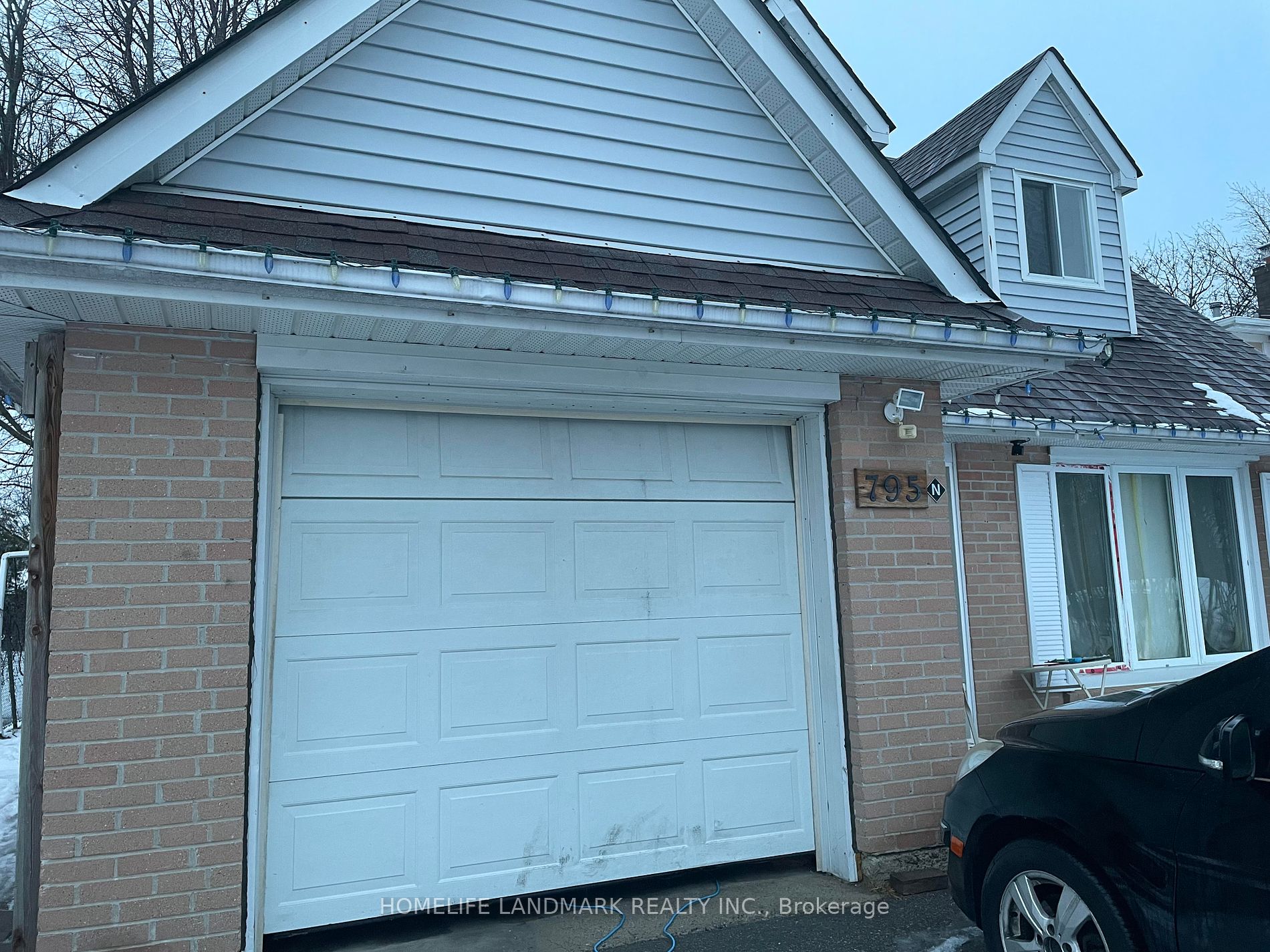 795 Pam Cres Property Photo 1