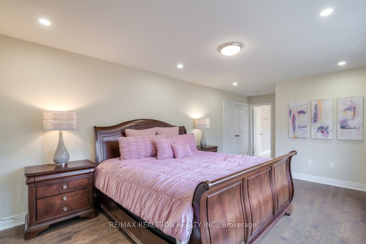 44 Clifford Fairbarn Dr Property Photo 20