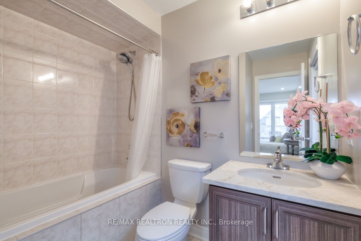 44 Clifford Fairbarn Dr Property Photo 25