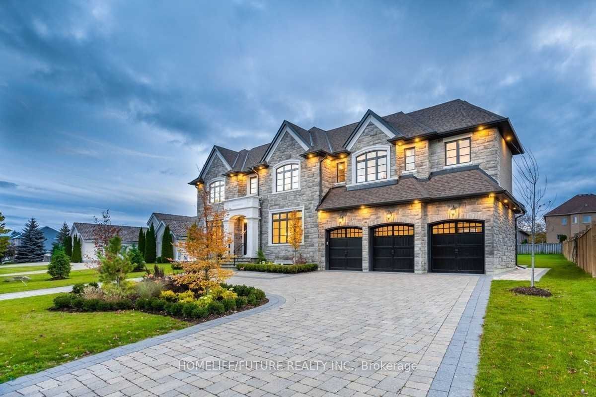 65 Chatelaine Dr Property Photo