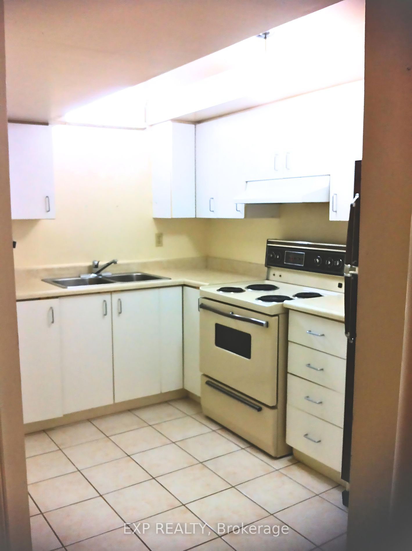 44 New Seabury Dr Property Photo 8