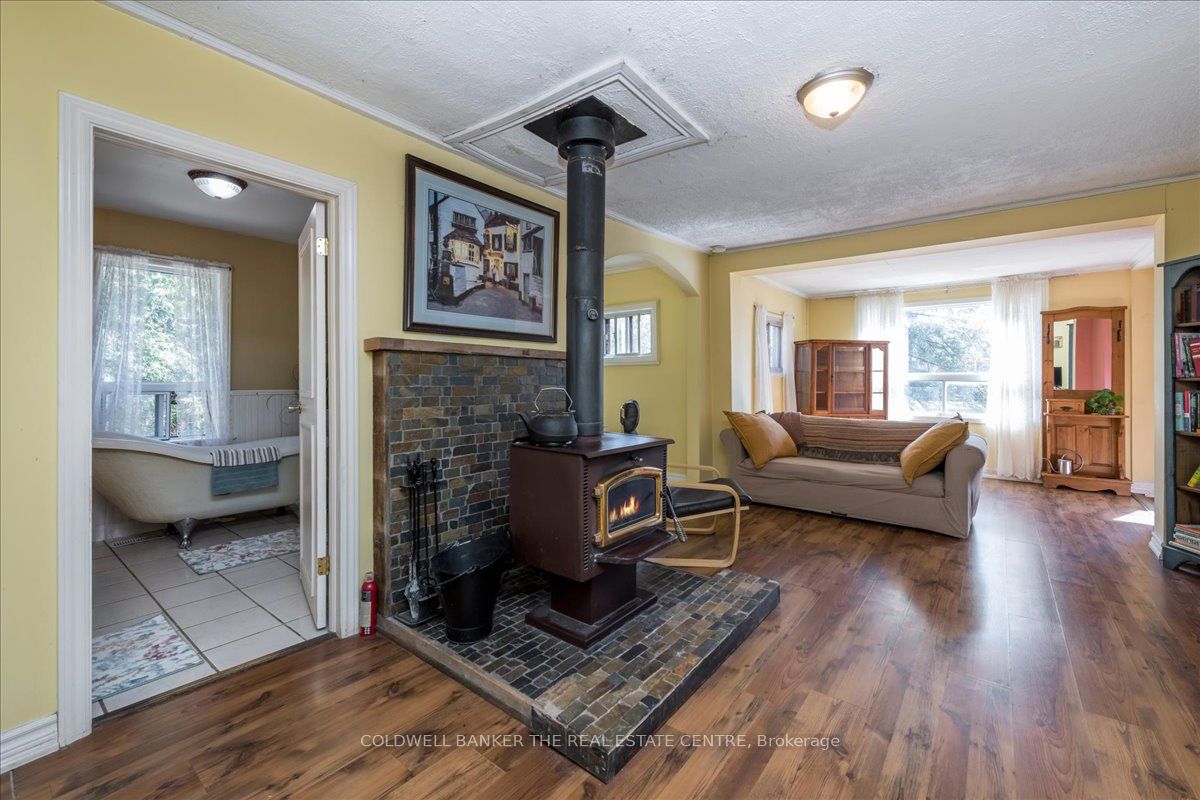 40 King St Property Photo 9