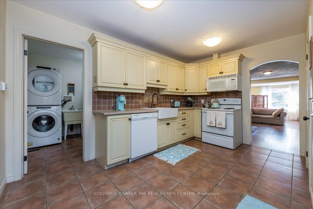 40 King St Property Photo 14