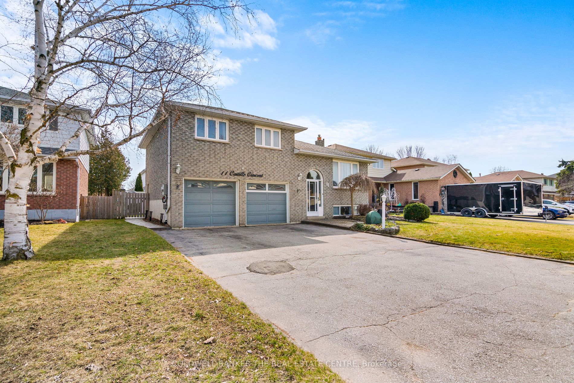 11 Castille Cres Property Photo 32