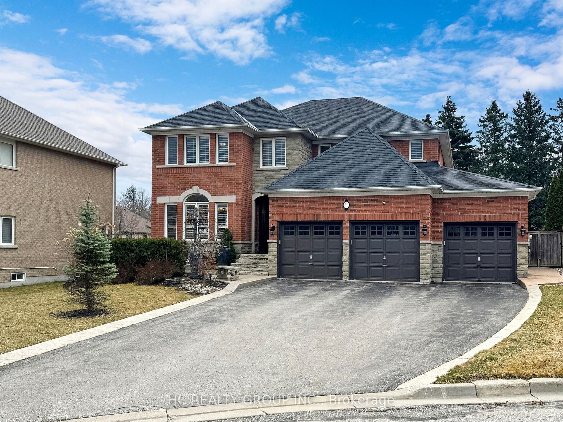 31 Gleave Crt Property Photo