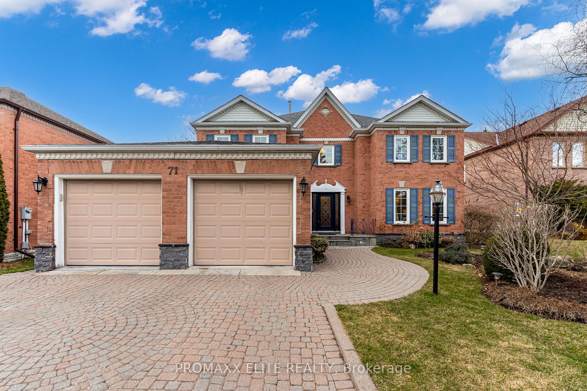 71 Highgrove Cres Property Photo 1