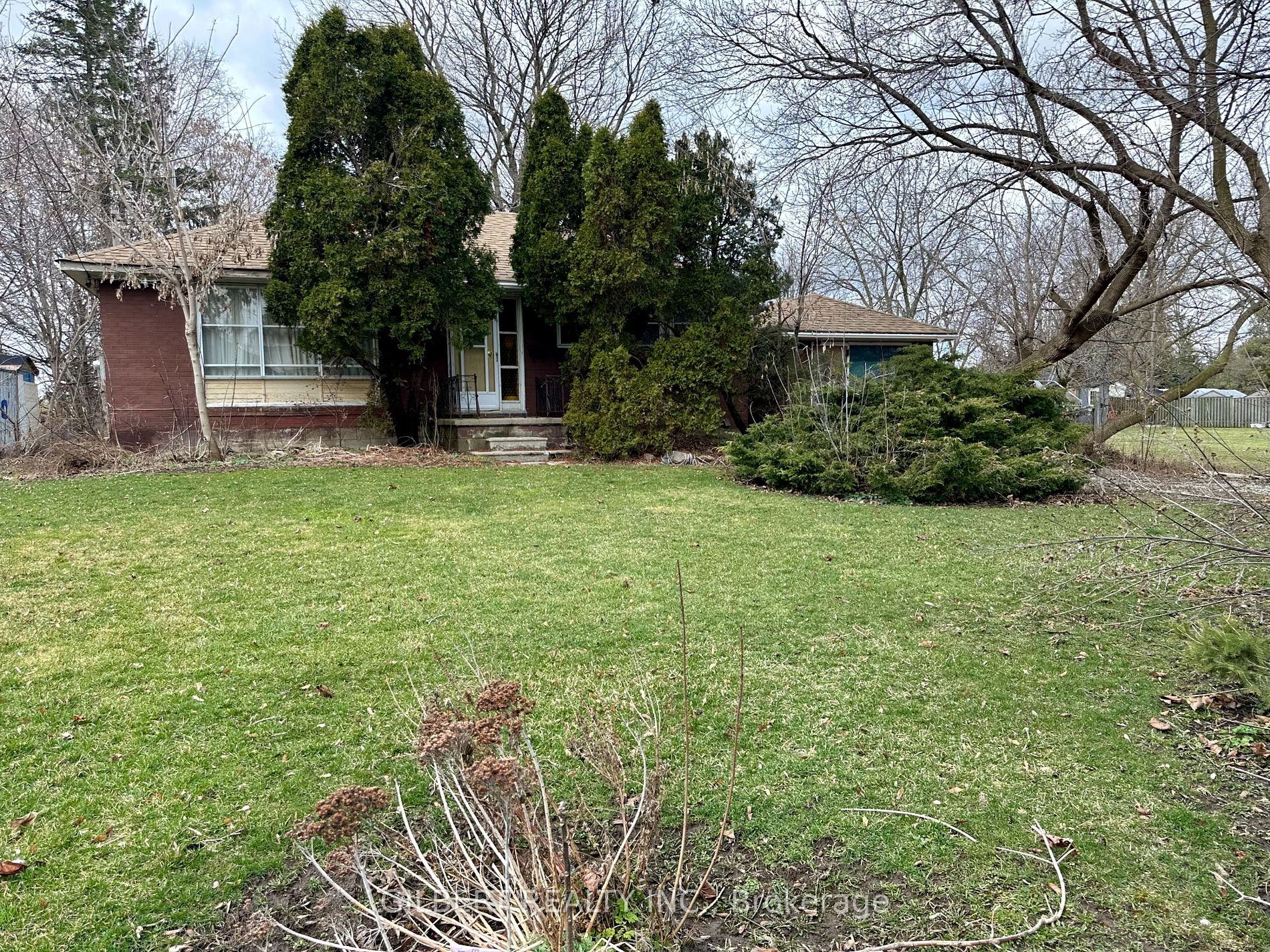 8 Buttonville Cres W Property Photo