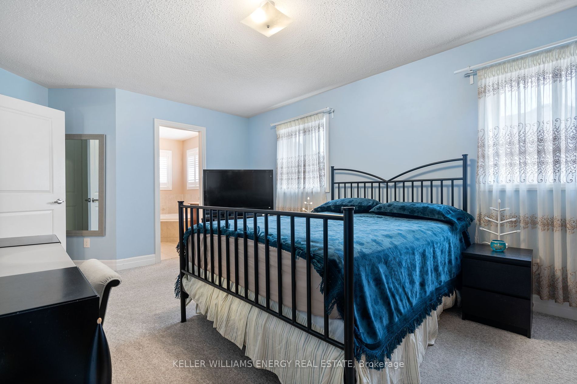 87 Thornlodge Dr Property Photo 22