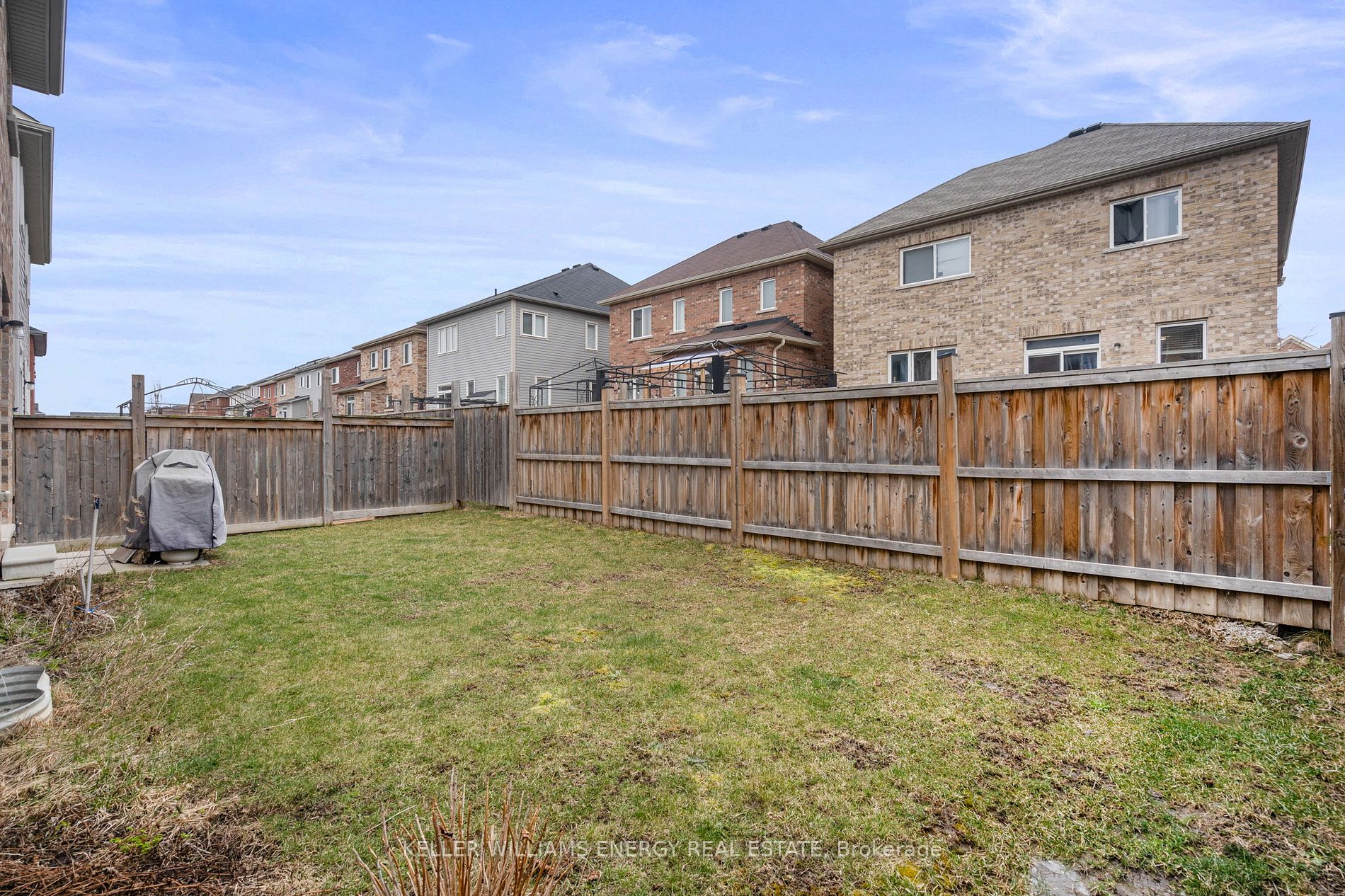 87 Thornlodge Dr Property Photo 35