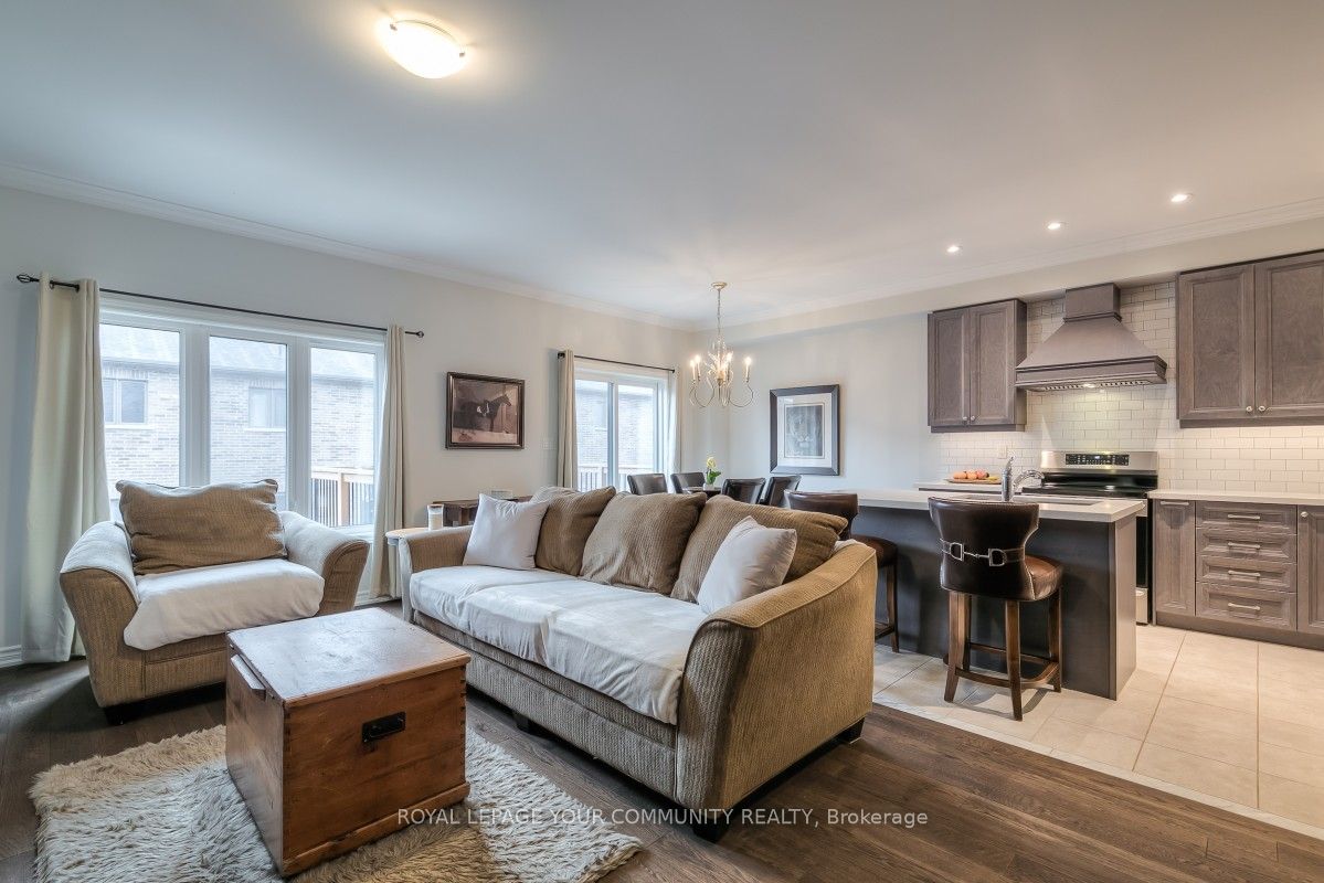 8 Gord Matthews Way Property Photo 9