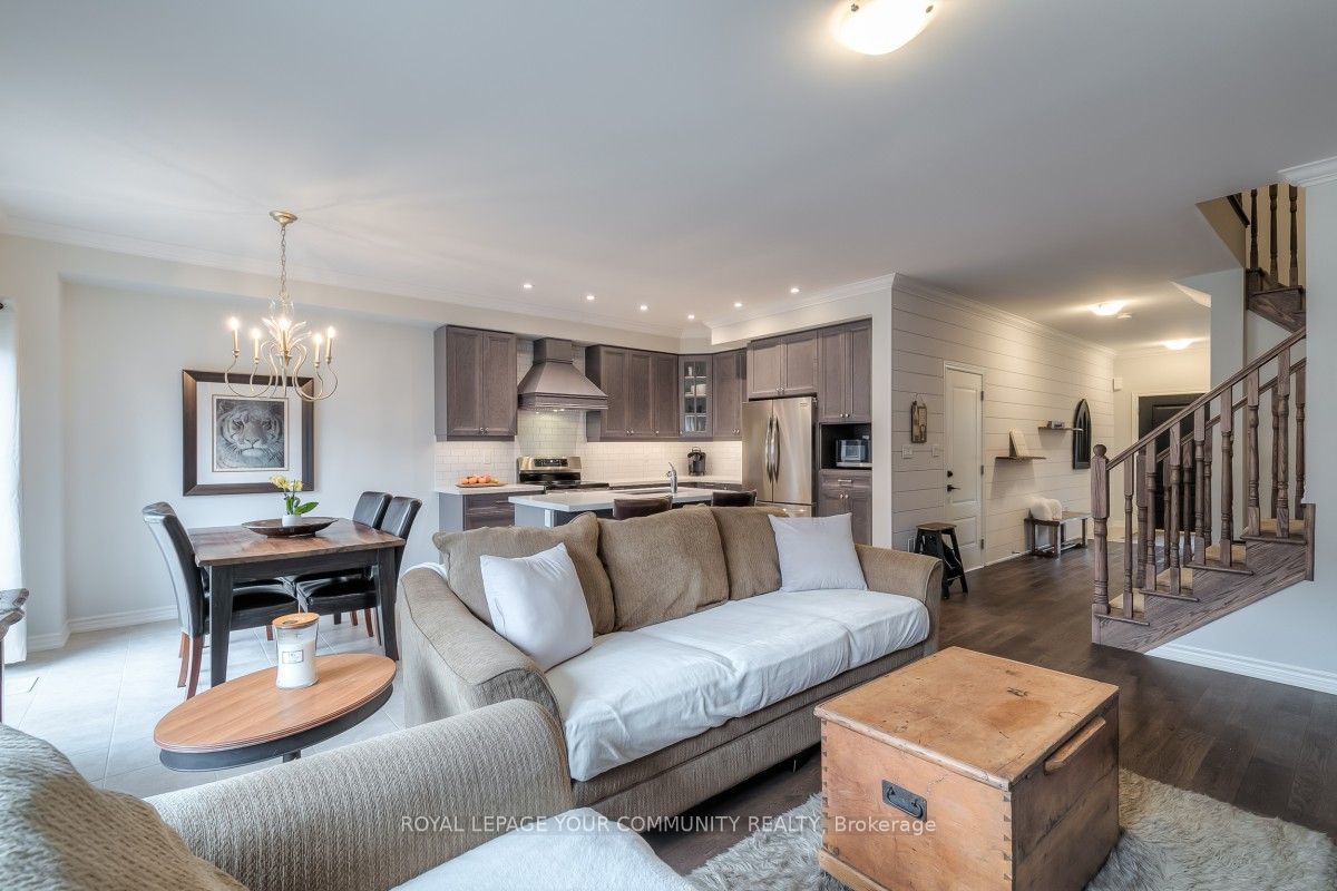 8 Gord Matthews Way Property Photo 11