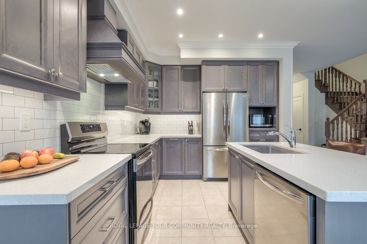 8 Gord Matthews Way Property Photo 16