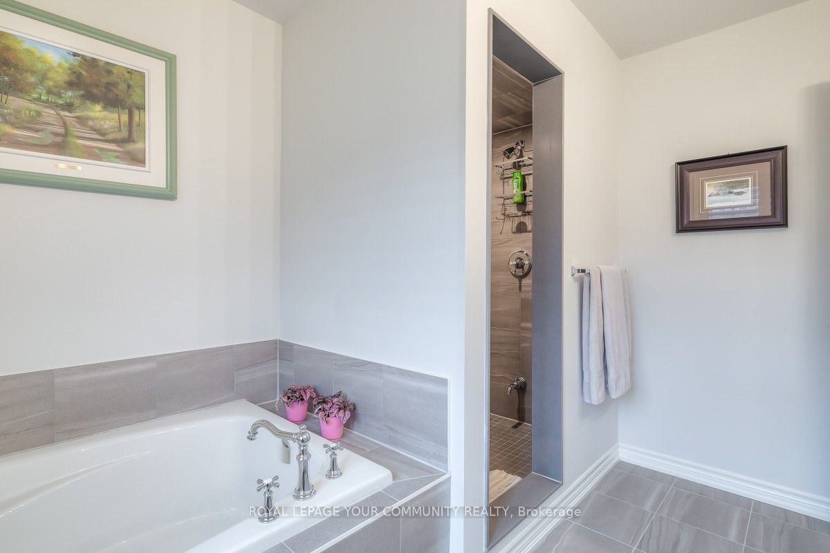 8 Gord Matthews Way Property Photo 24