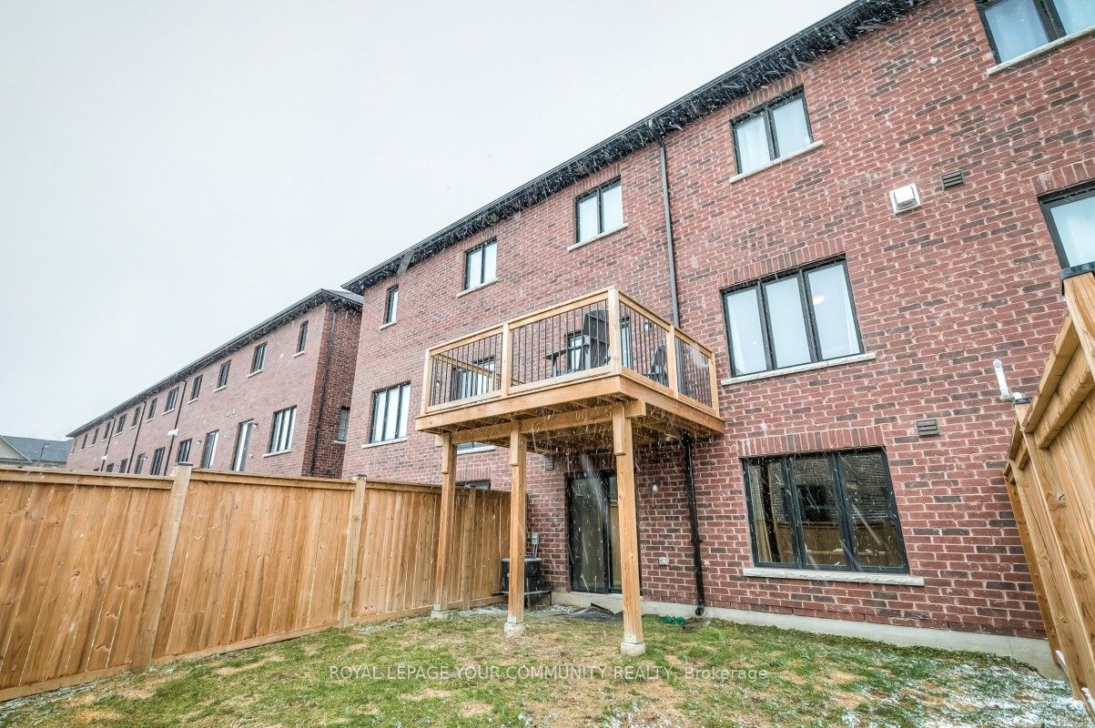8 Gord Matthews Way Property Photo 37