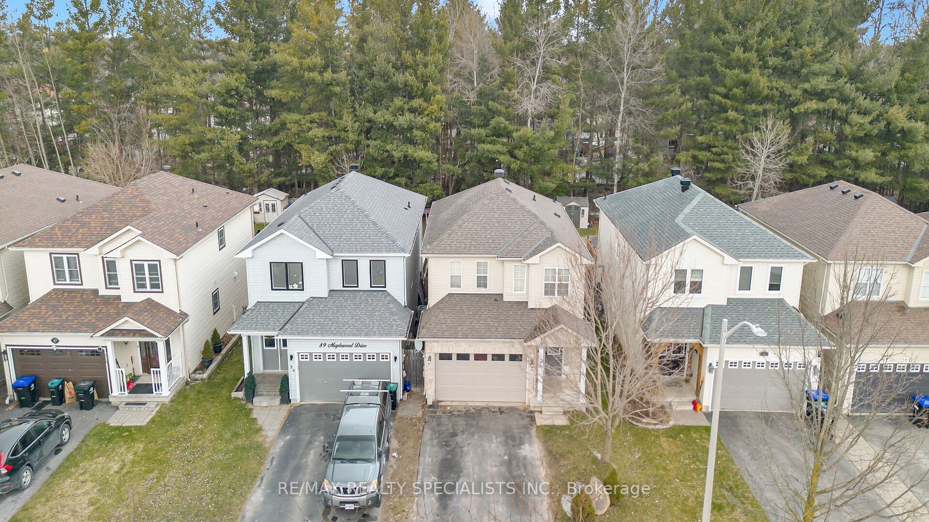 91 Maplewood Dr Property Photo 1
