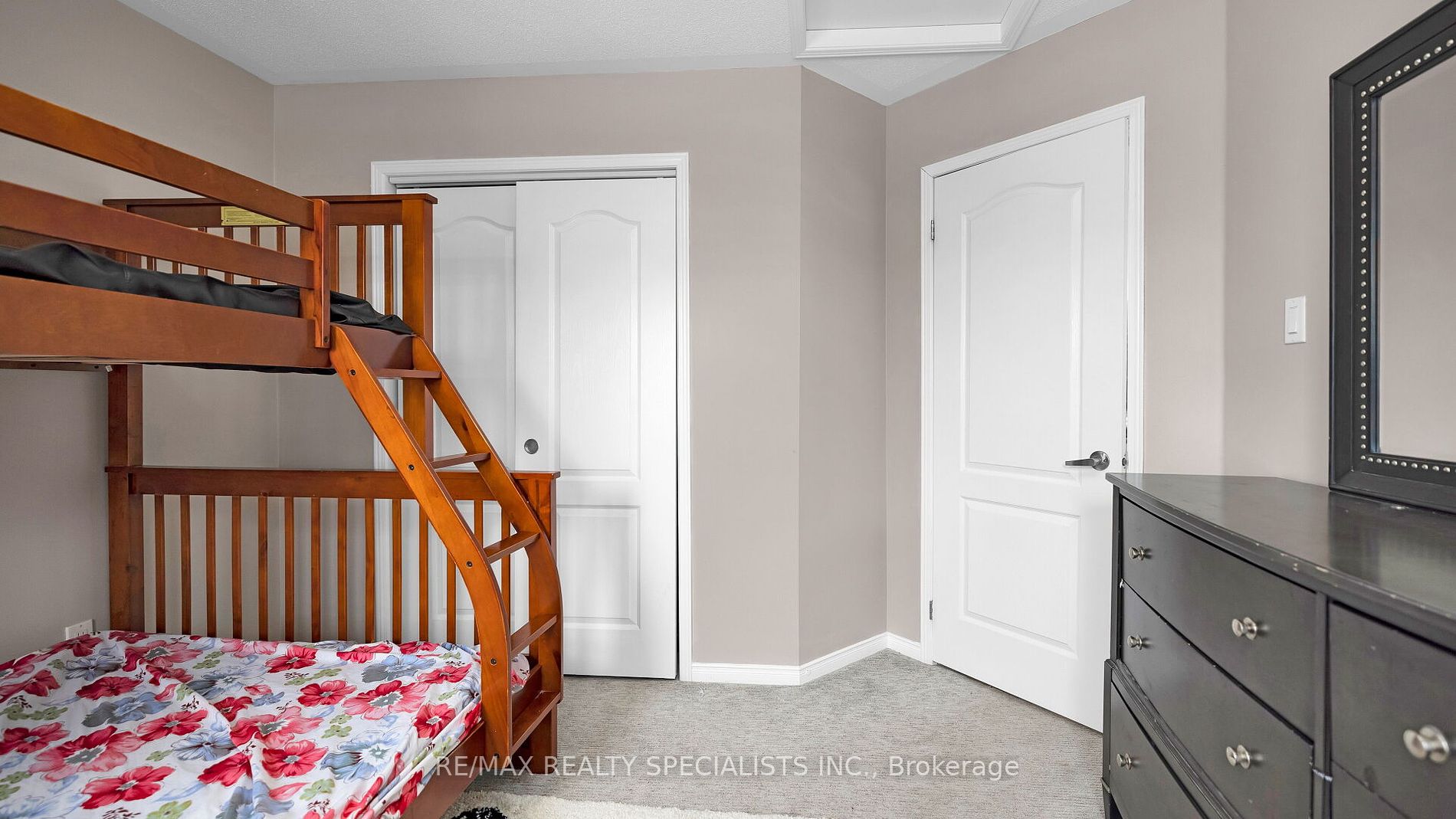 91 Maplewood Dr Property Photo 22