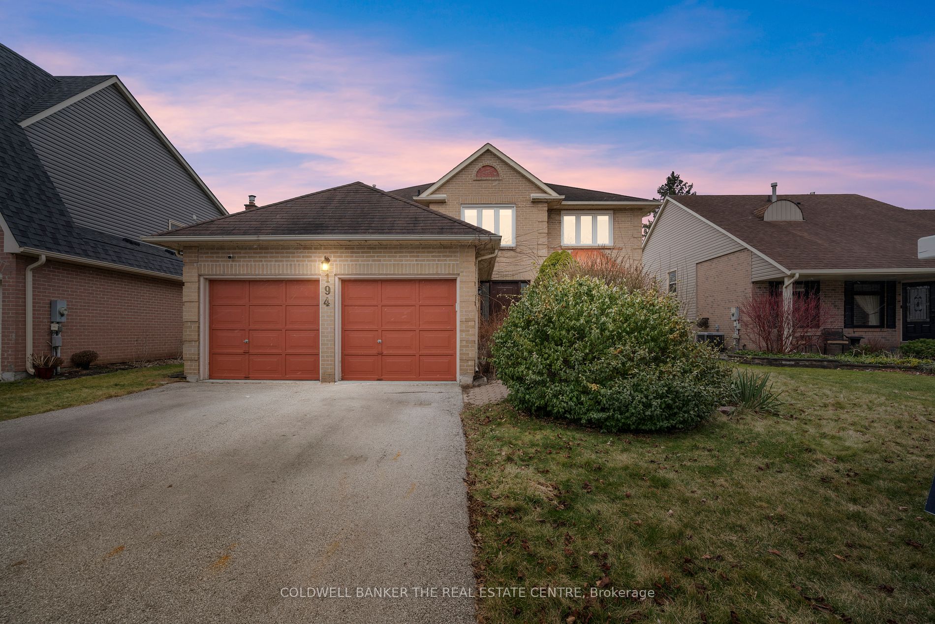 194 Crossland Gate Property Photo 1