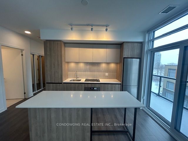7950 Bathurst St 23 Property Photo 1