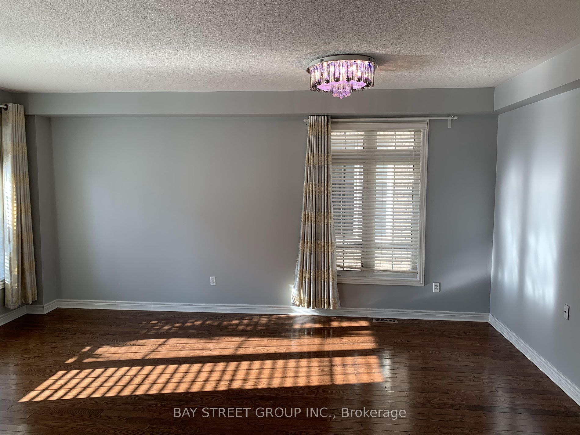 381 Cornell Rouge Blvd Property Photo 2