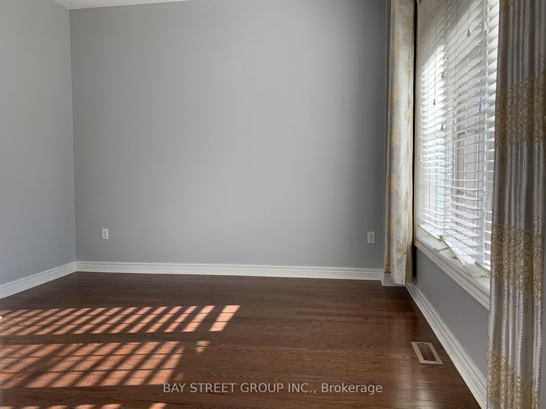 381 Cornell Rouge Blvd Property Photo 4