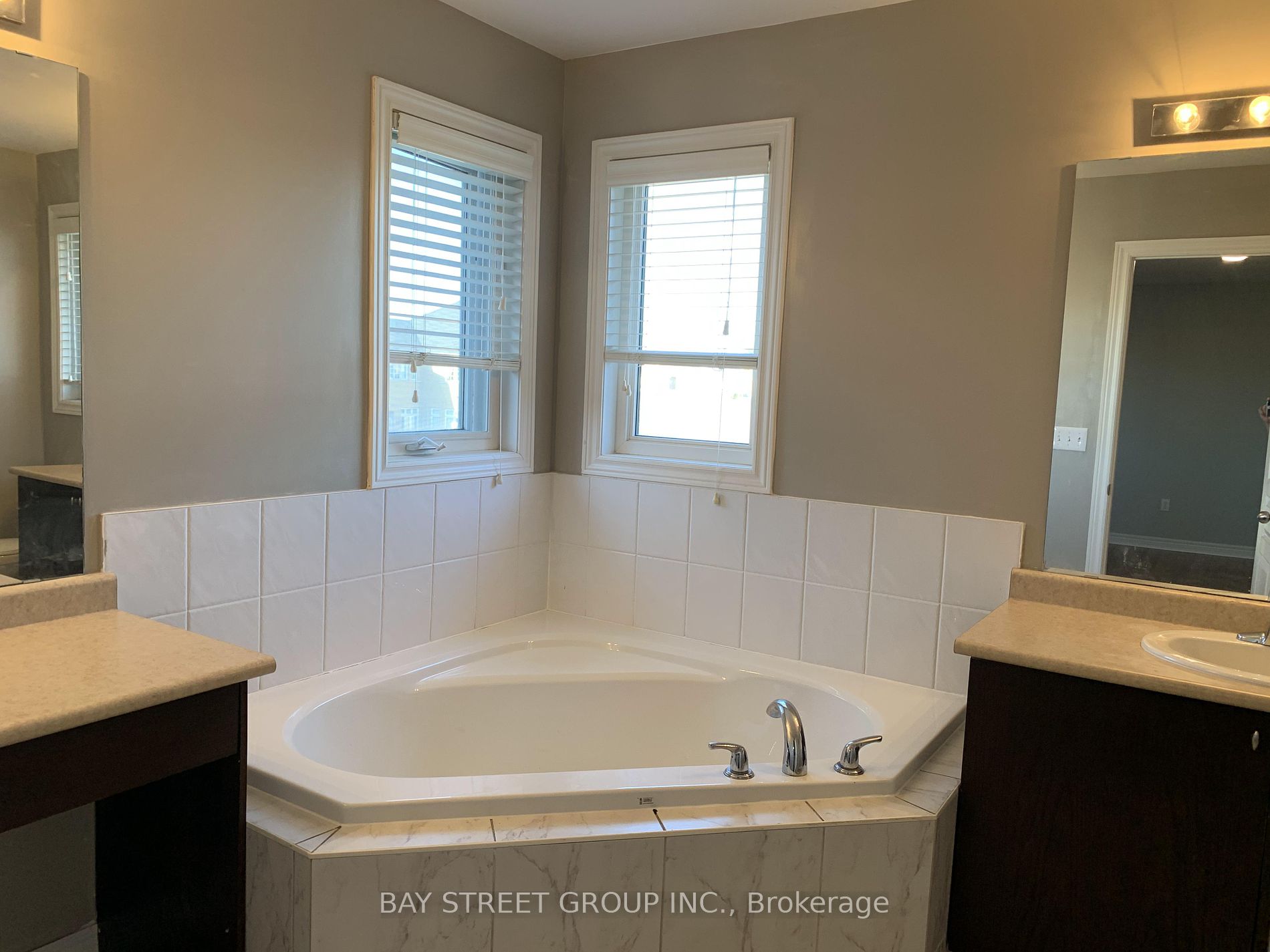 381 Cornell Rouge Blvd Property Photo 9