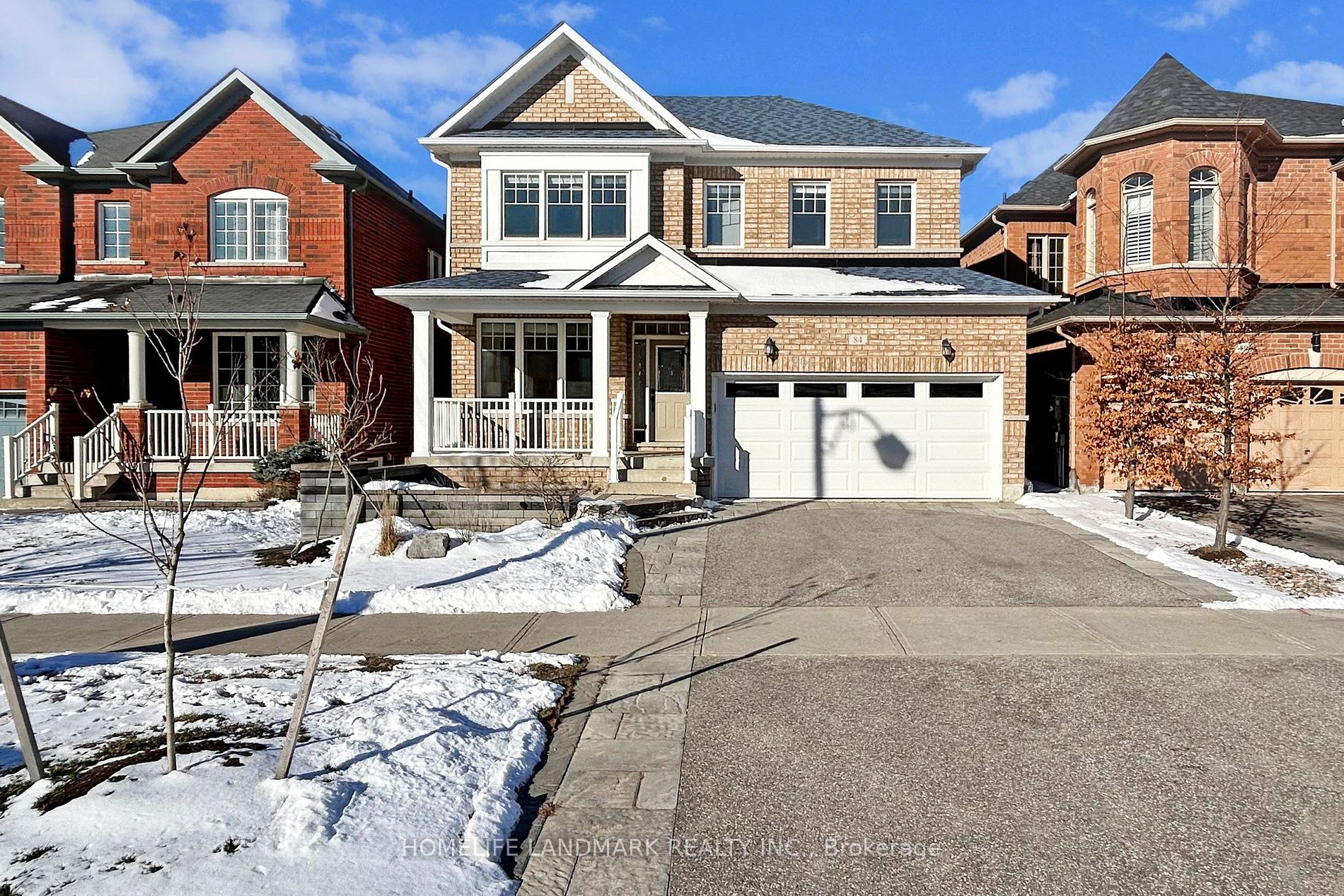 84 Yakefarm Blvd Property Photo 1
