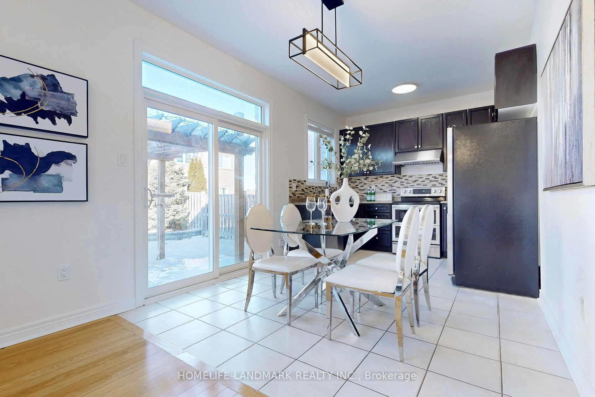 84 Yakefarm Blvd Property Photo 13