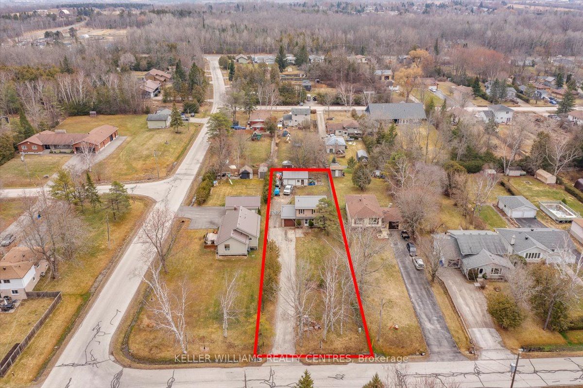 83 Sandra Dr Property Photo 3
