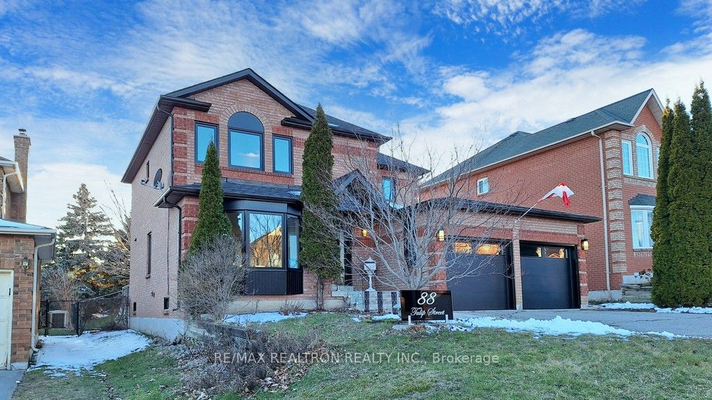 88 Tulip St Property Photo 1