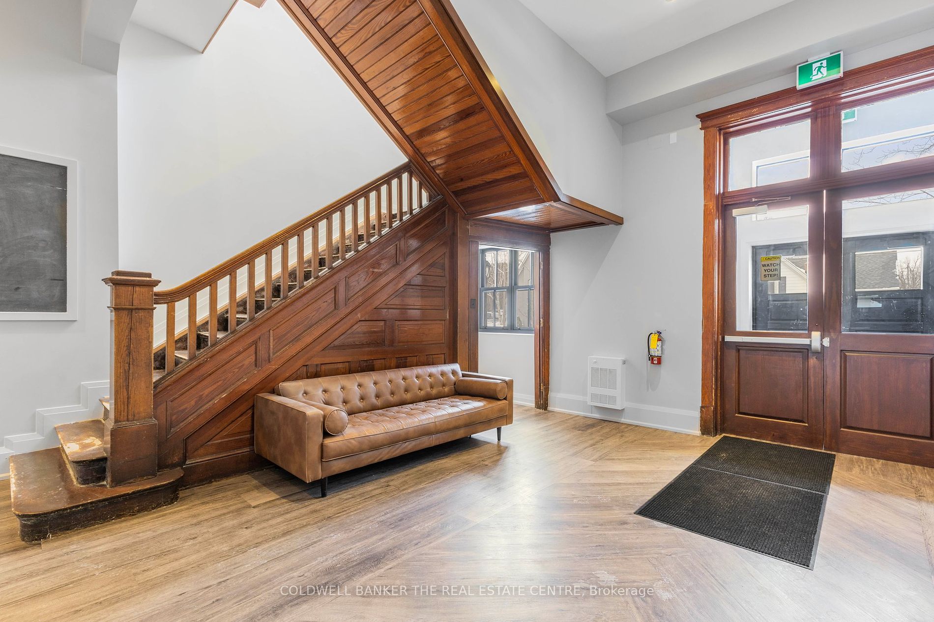 400 Park Ave 2 Property Photo 3