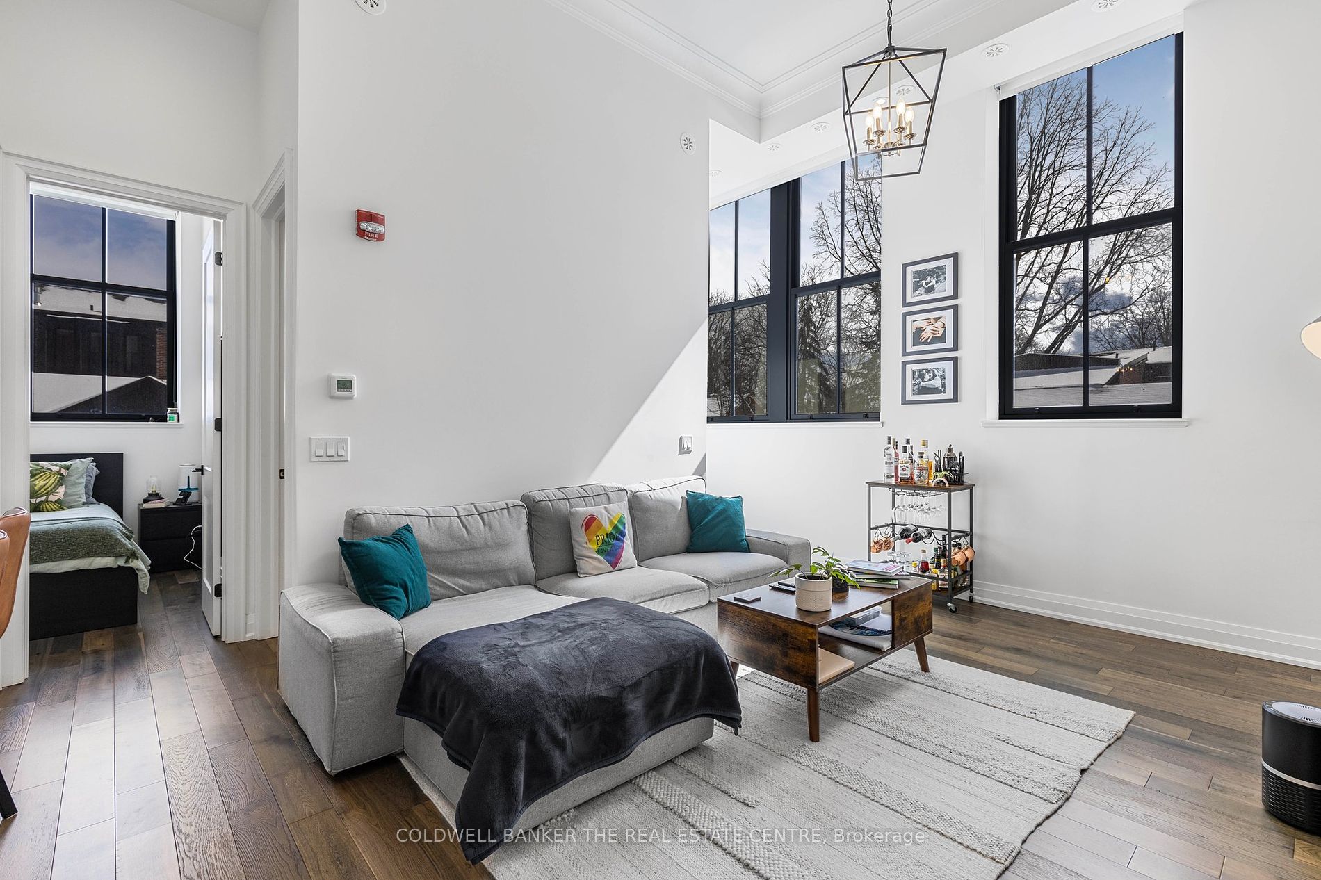 400 Park Ave 2 Property Photo 6