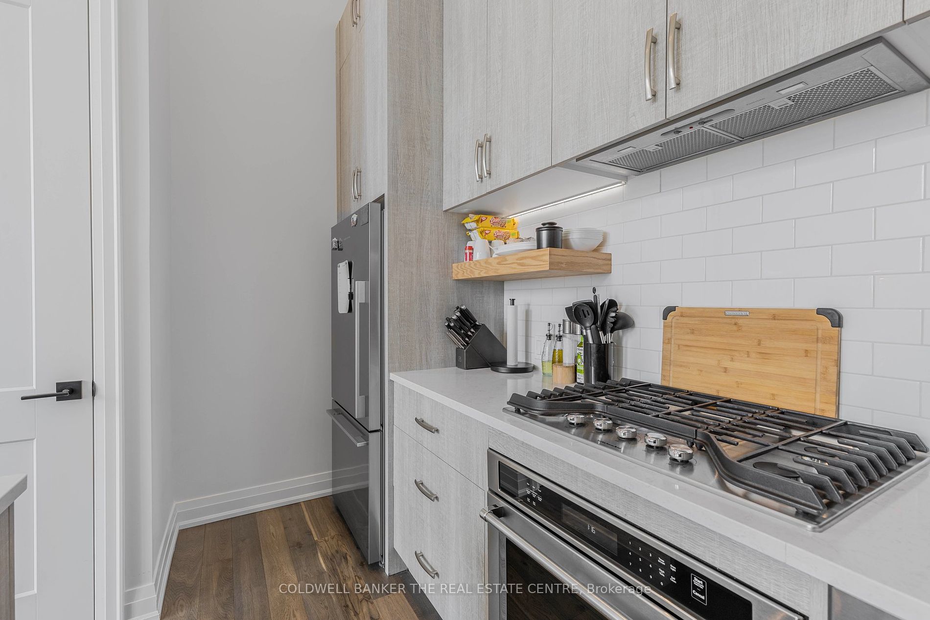 400 Park Ave 2 Property Photo 13