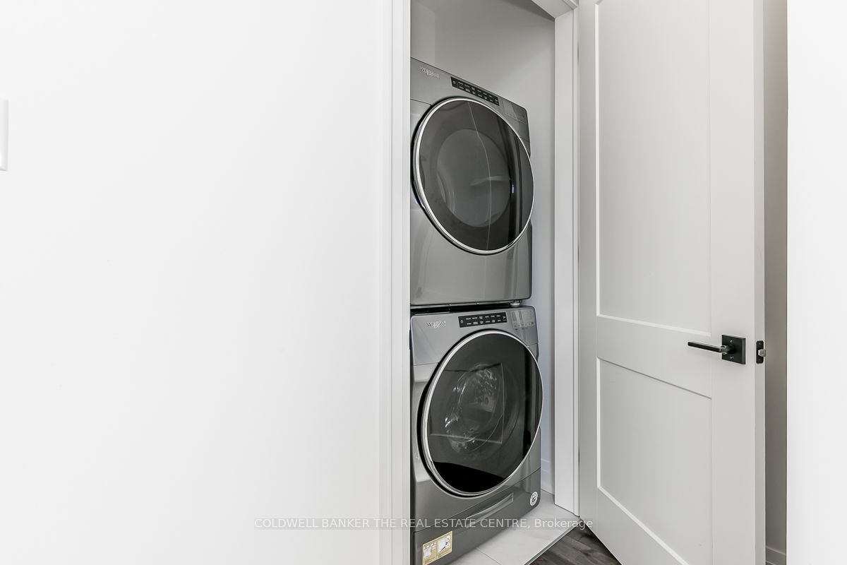 400 Park Ave 2 Property Photo 16