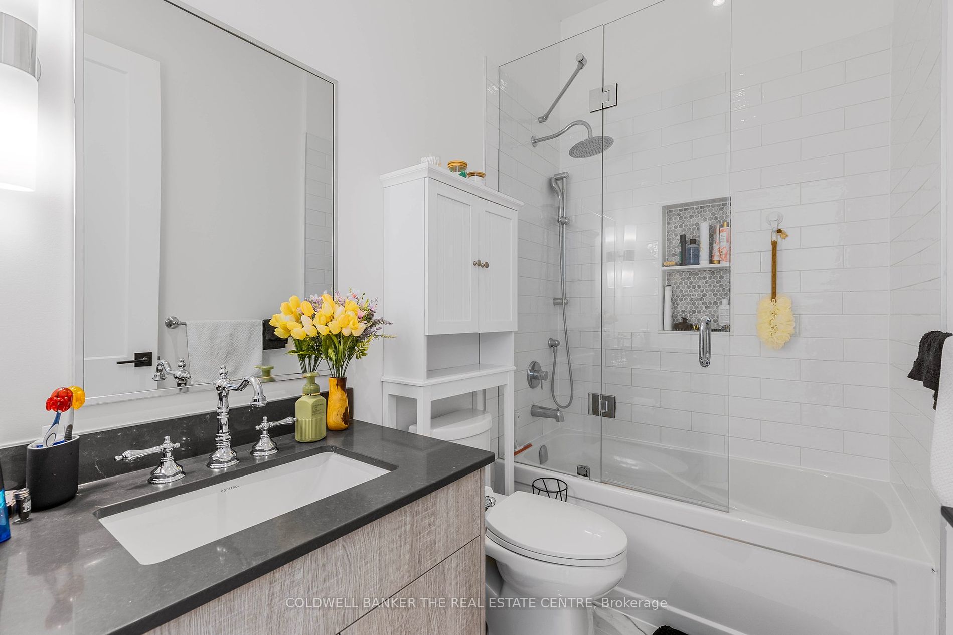 400 Park Ave 2 Property Photo 17