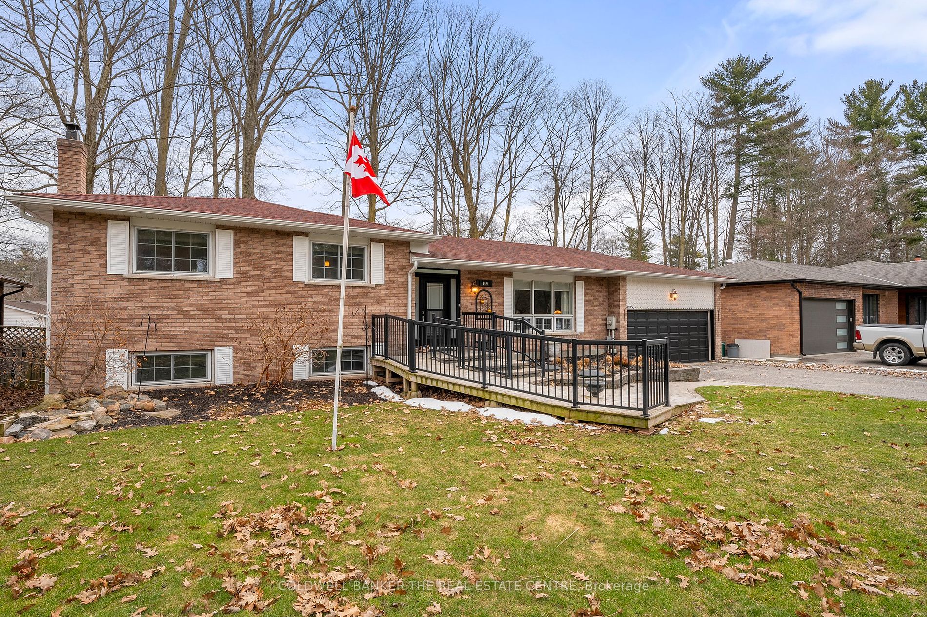 149 Park Ave Property Photo 4