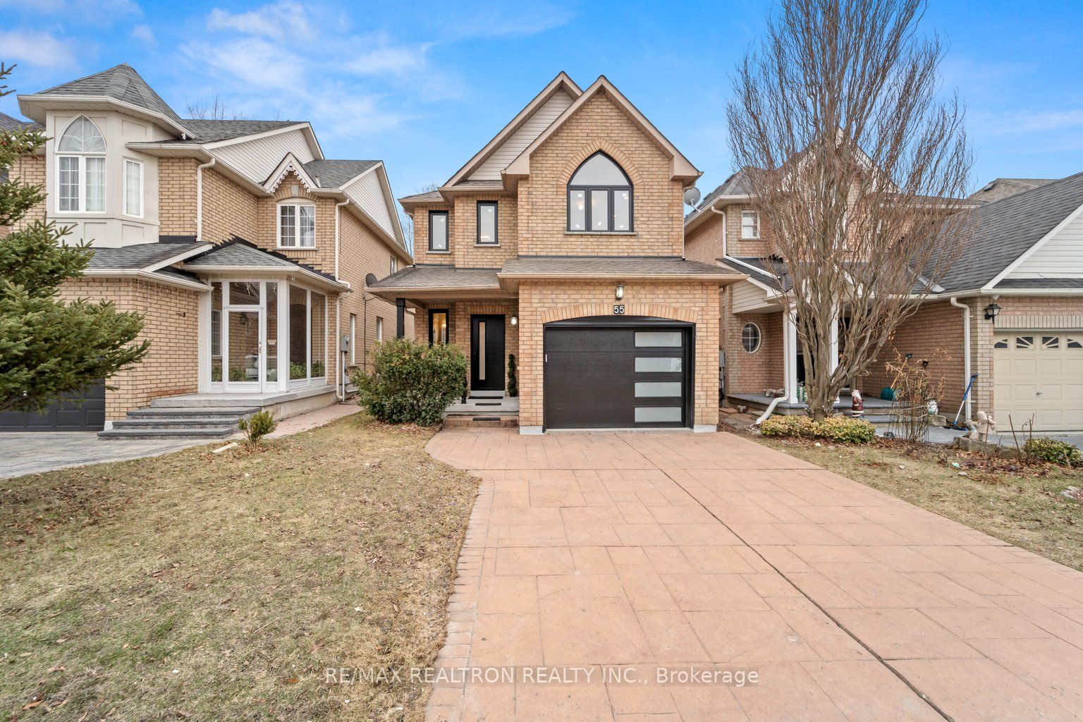 55 English Oak Dr Property Photo 1