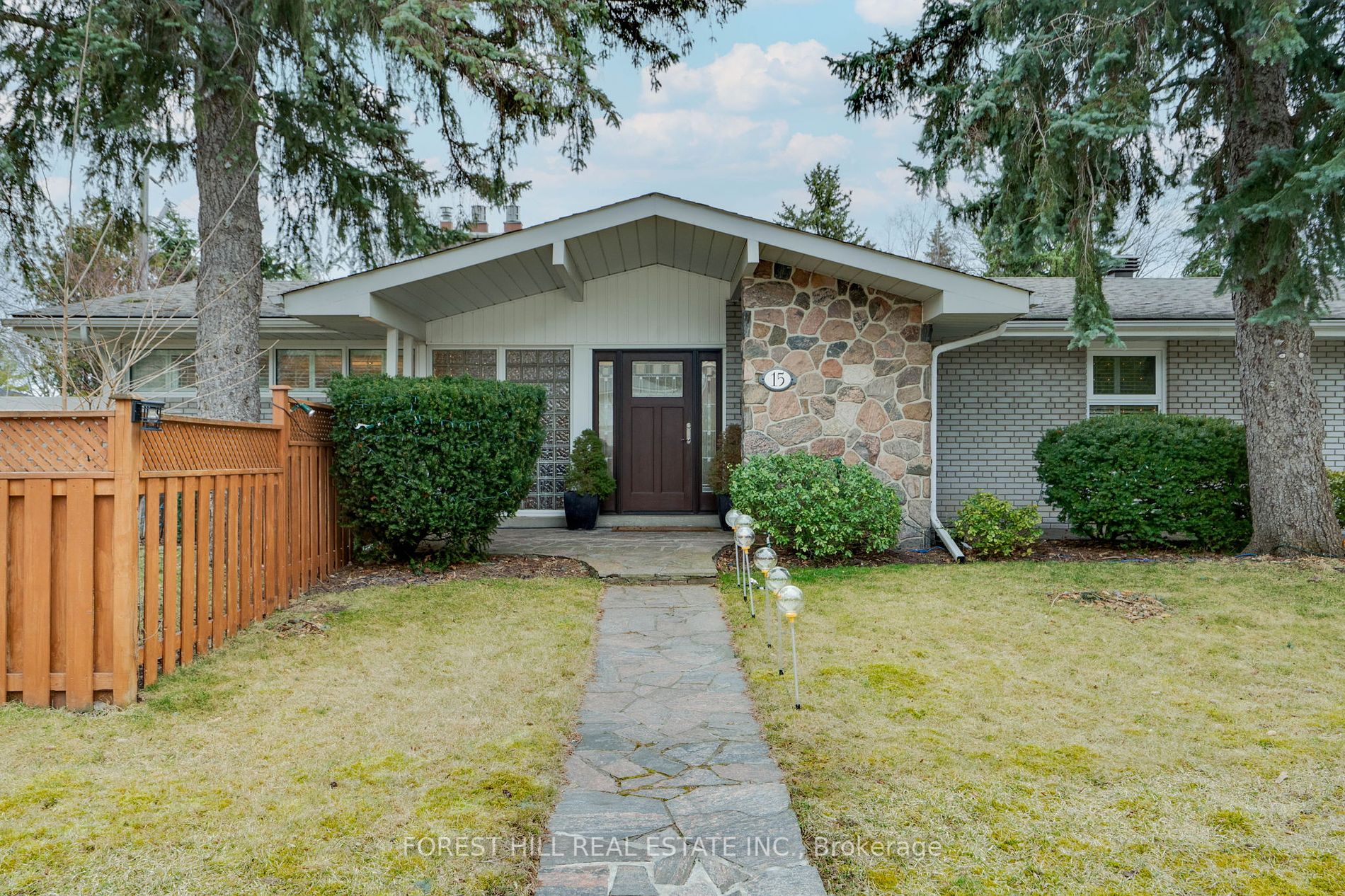 15 Dalmeny Rd Property Photo