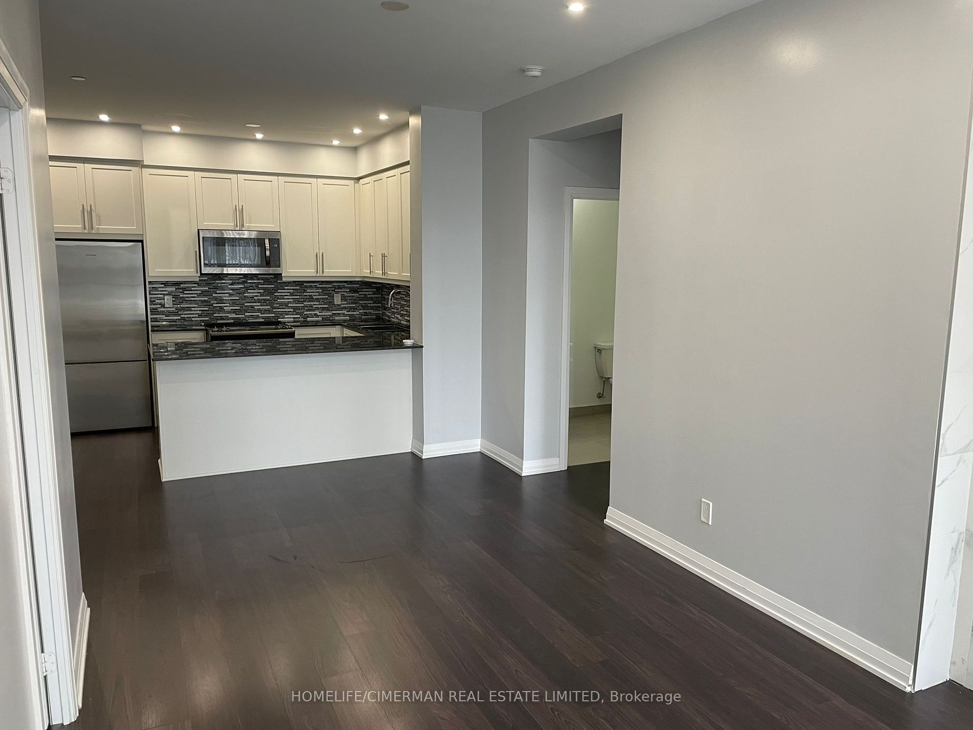 65 Oneida Cres 122 Property Photo 2